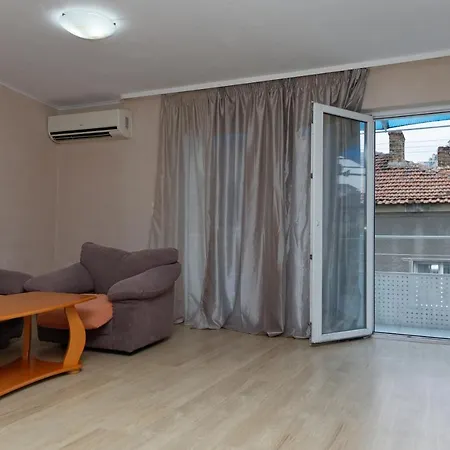 Opera Apartment Varna